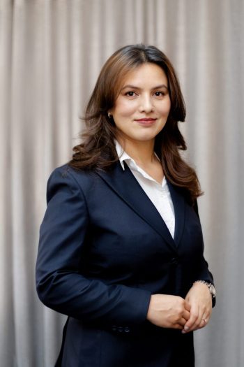 Isha Karki, Analyst
