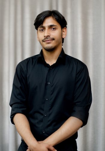 Nabin Tiwari, аналитик, Michael Macfarlane Associates