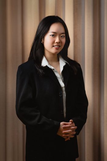 Icy Wong, Analyst